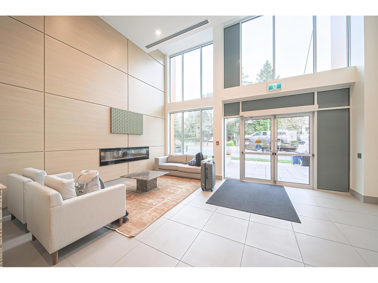 801 13318 104 Avenue, Surrey, British Columbia V3T 0R2 - Photo 2 - R3066421