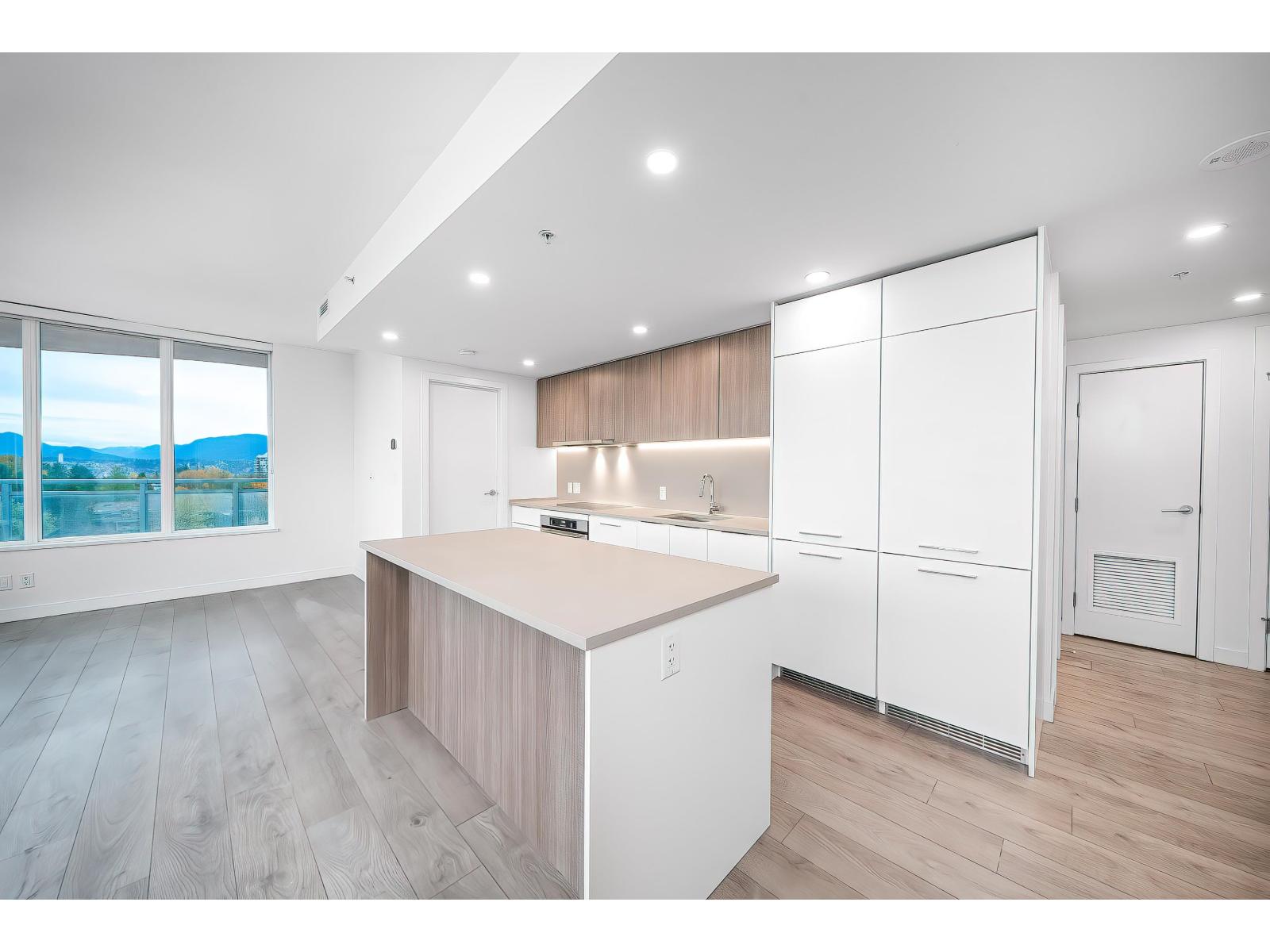 801 13318 104 Avenue, Surrey, British Columbia V3T 0R2 - Photo 7 - R3066421