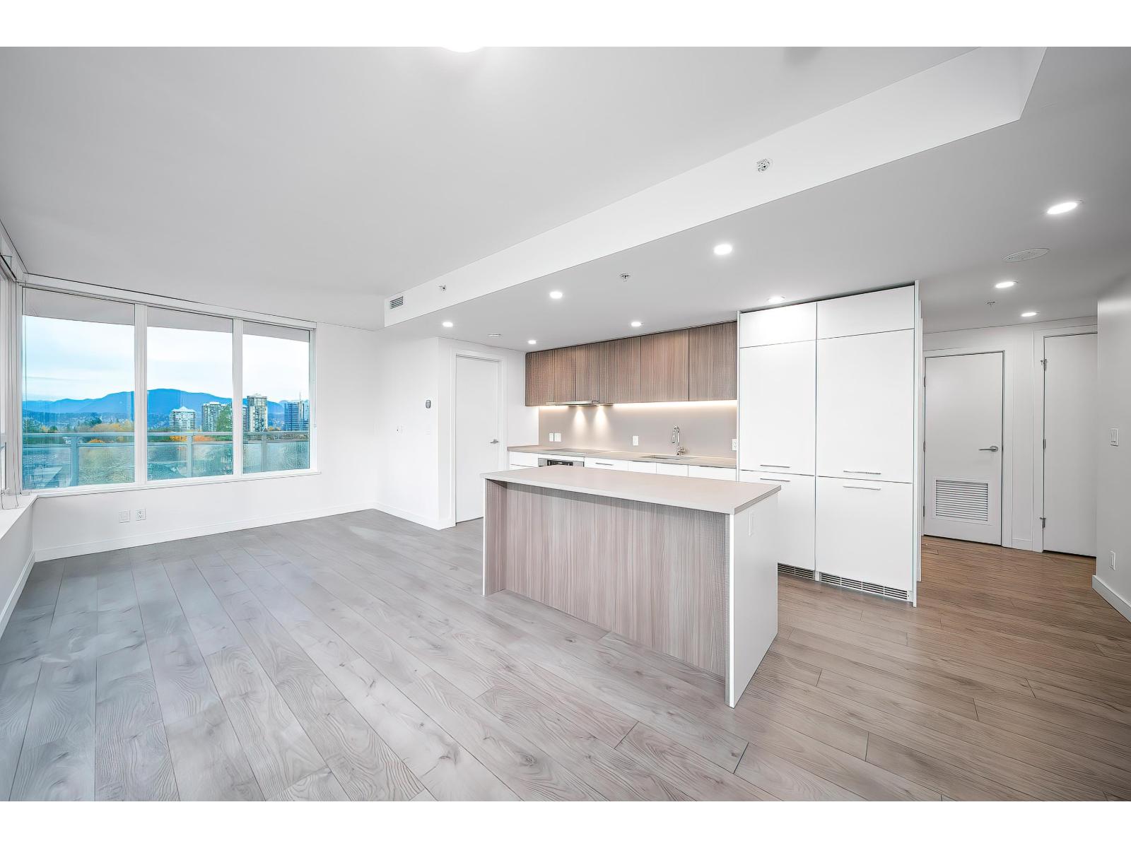 801 13318 104 Avenue, Surrey, British Columbia V3T 0R2 - Photo 13 - R3066421