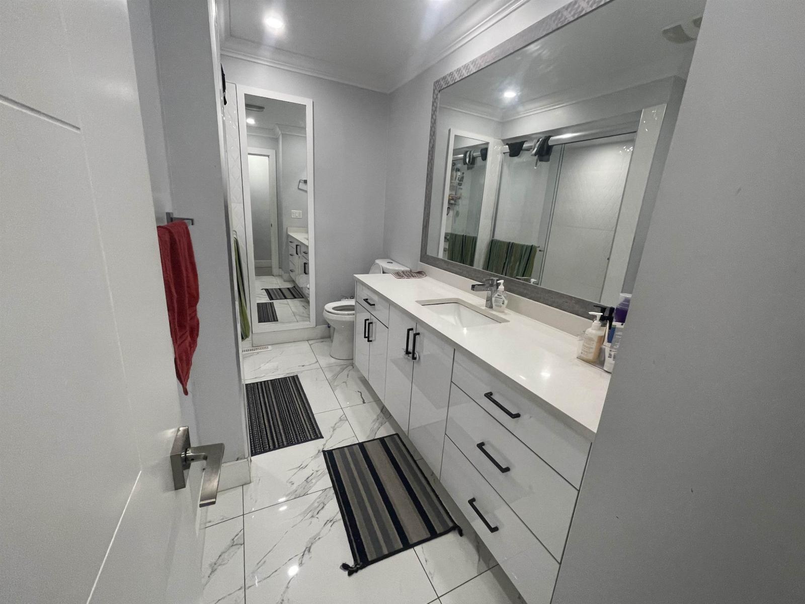 15077 86b Avenue, Surrey, British Columbia  V3S 4V3 - Photo 10 - R3065982