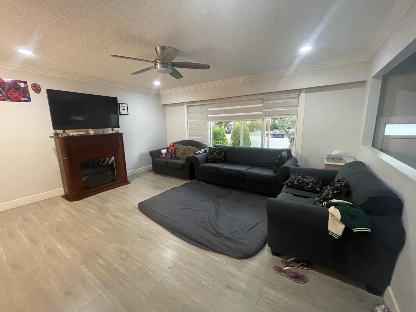 15077 86b Avenue, Surrey, British Columbia  V3S 4V3 - Photo 4 - R3065982