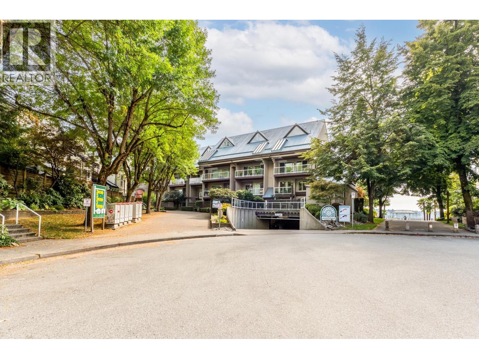 210 5 K De K Court, New Westminster, British Columbia  V3M 6B6 - Photo 24 - R3066281