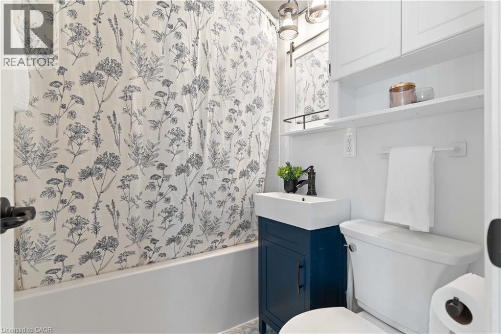 18 Flanders Avenue, St. Catharines, Ontario  L2M 5X3 - Photo 22 - 40786911