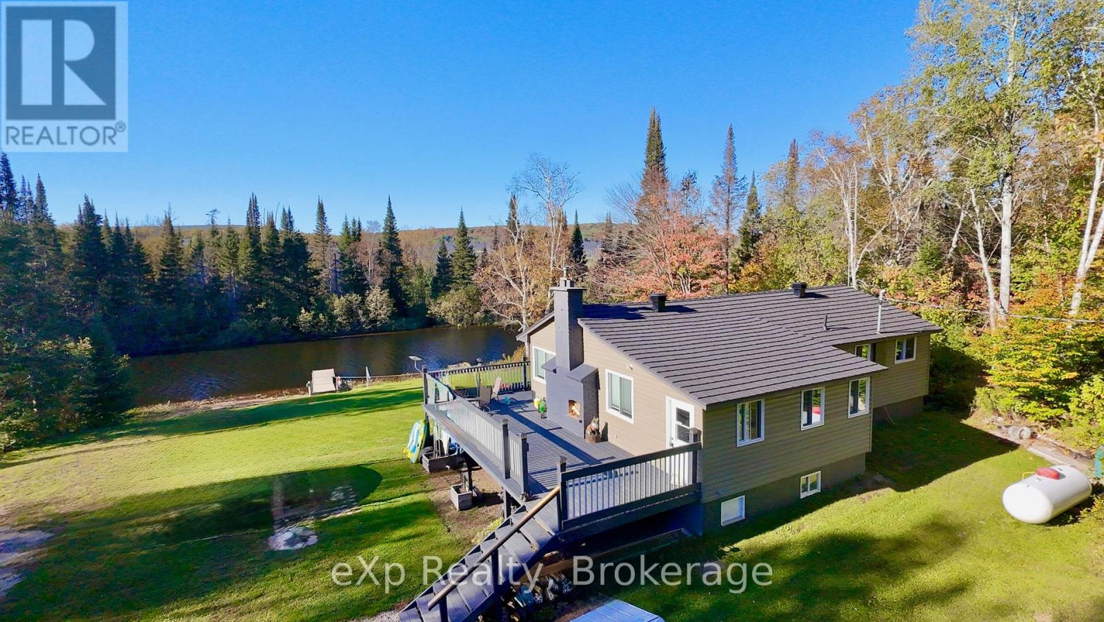 249 River Drive, Burk's Falls, Ontario  P0A 1C0 - Photo 47 - X12531032