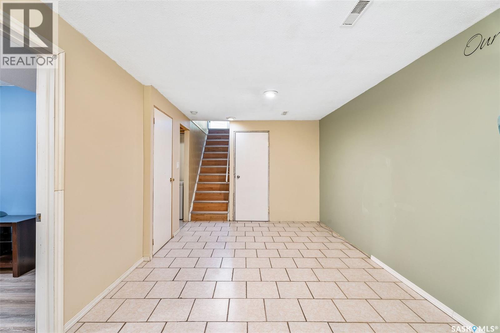 603 Macarthur Drive, Prince Albert, Saskatchewan  S6V 5X6 - Photo 24 - SK023765