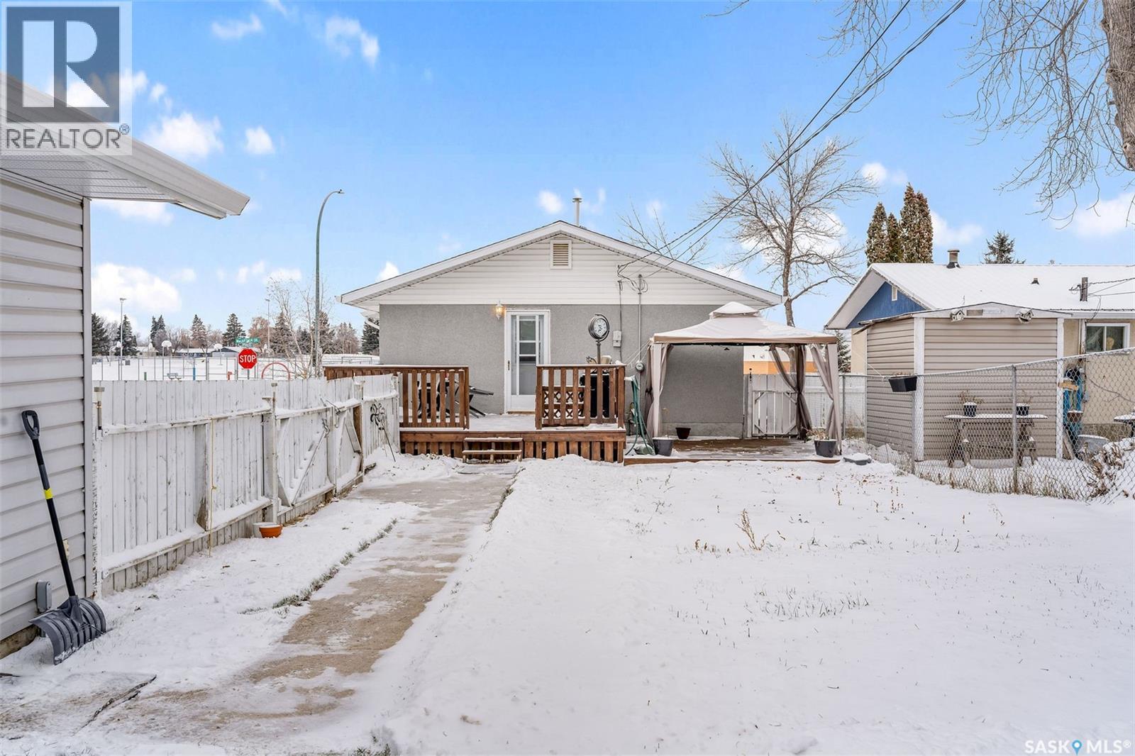 603 Macarthur Drive, Prince Albert, Saskatchewan  S6V 5X6 - Photo 34 - SK023765