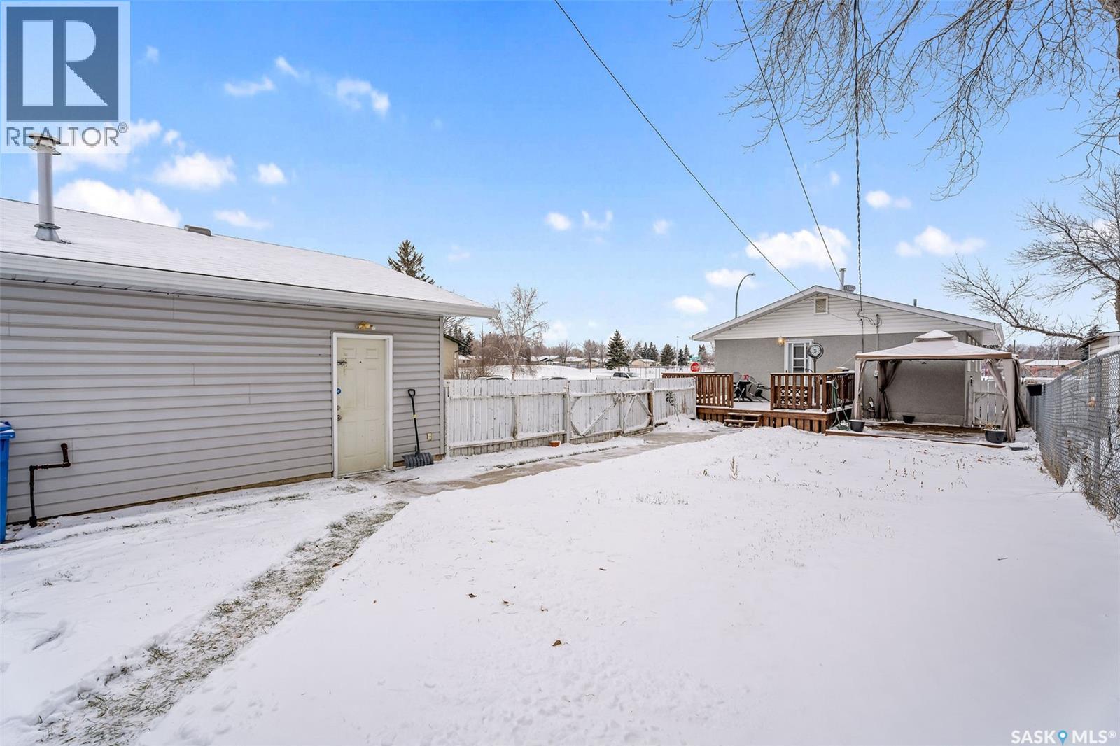 603 Macarthur Drive, Prince Albert, Saskatchewan  S6V 5X6 - Photo 35 - SK023765