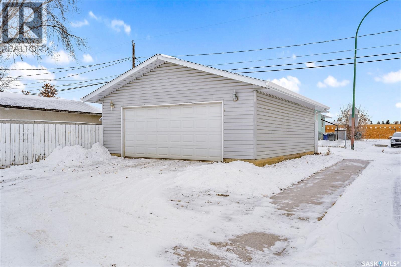 603 Macarthur Drive, Prince Albert, Saskatchewan  S6V 5X6 - Photo 41 - SK023765
