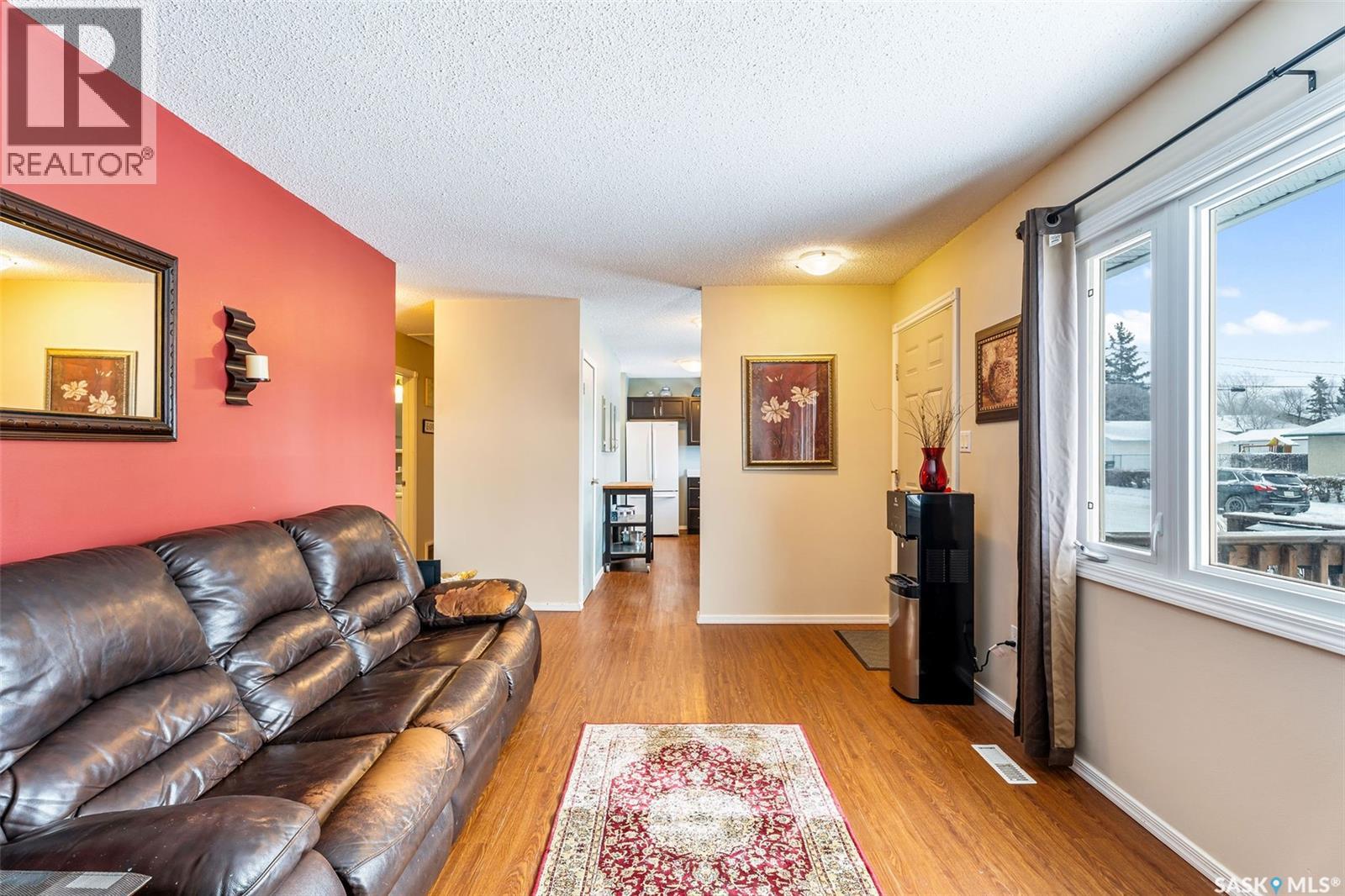 603 Macarthur Drive, Prince Albert, Saskatchewan  S6V 5X6 - Photo 6 - SK023765