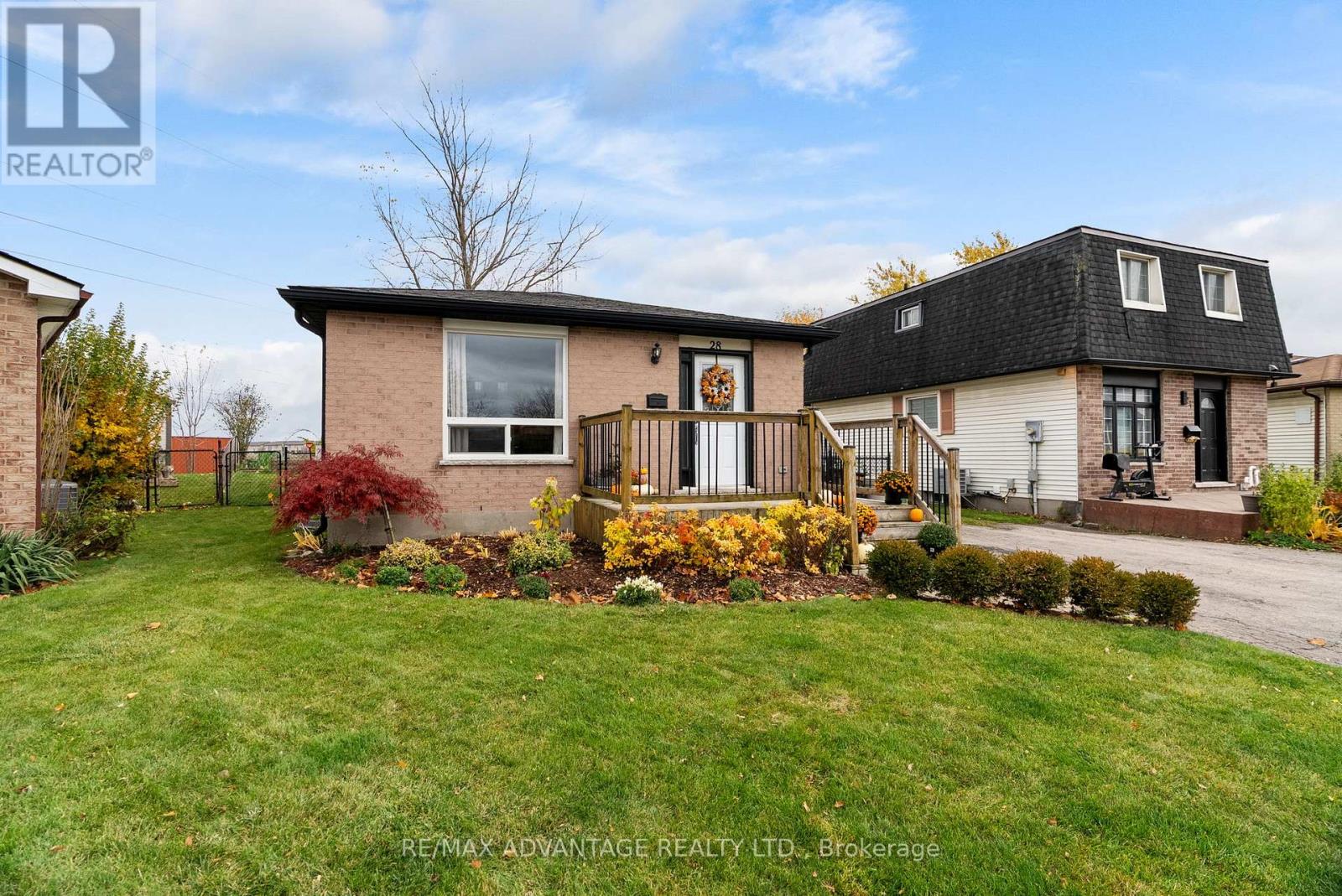 28 Sundridge Court, London South, Ontario  N5Z 4R5 - Photo 2 - X12529832