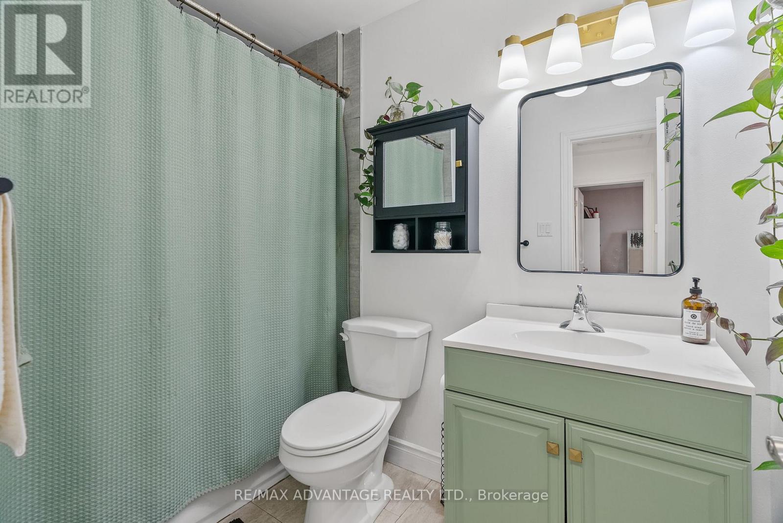 28 Sundridge Court, London South, Ontario  N5Z 4R5 - Photo 24 - X12529832