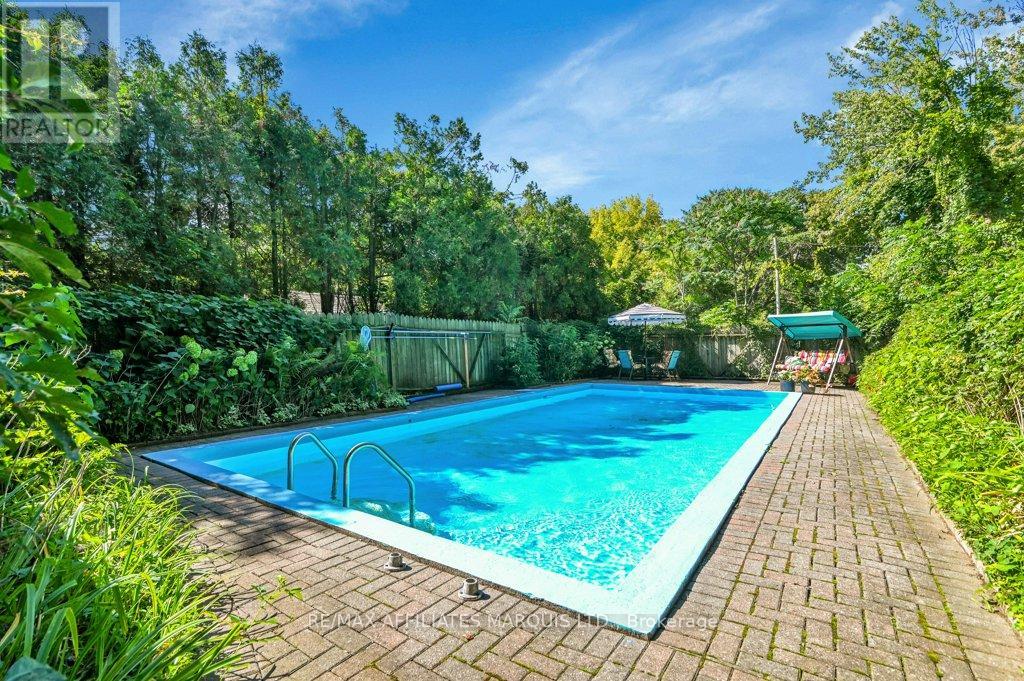 20369 Old Montreal Road, South Glengarry, Ontario  K0C 2C0 - Photo 22 - X12531020