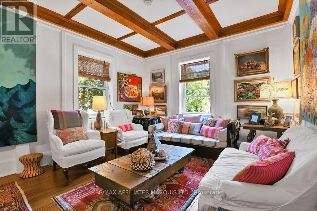 20369 Old Montreal Road, South Glengarry, Ontario  K0C 2C0 - Photo 5 - X12531020