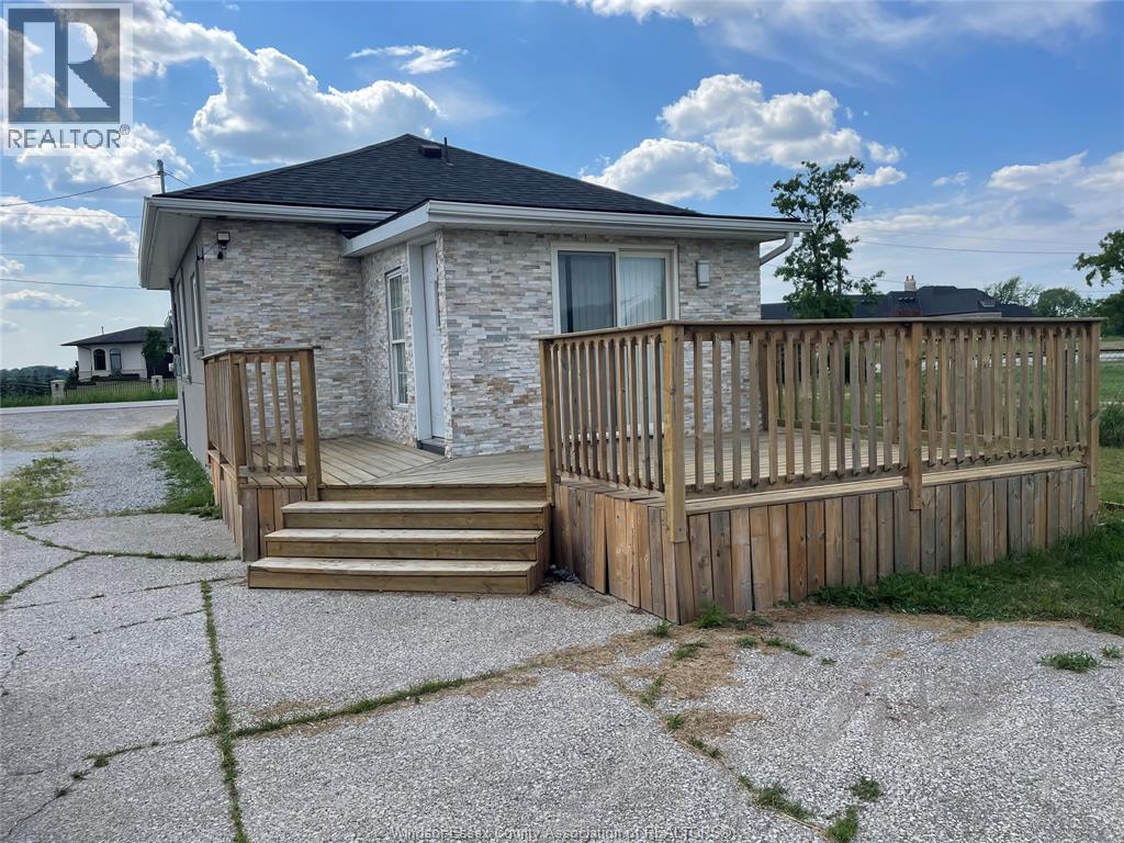 3832 11th Concession Road, Tecumseh, Ontario  N0R 1K0 - Photo 3 - 25028448