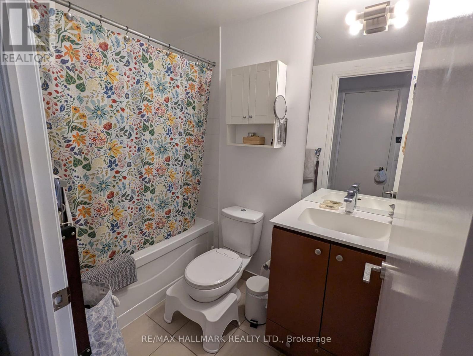 519 - 25 Cole Street, Toronto, Ontario  M5A 4M3 - Photo 4 - C12531042