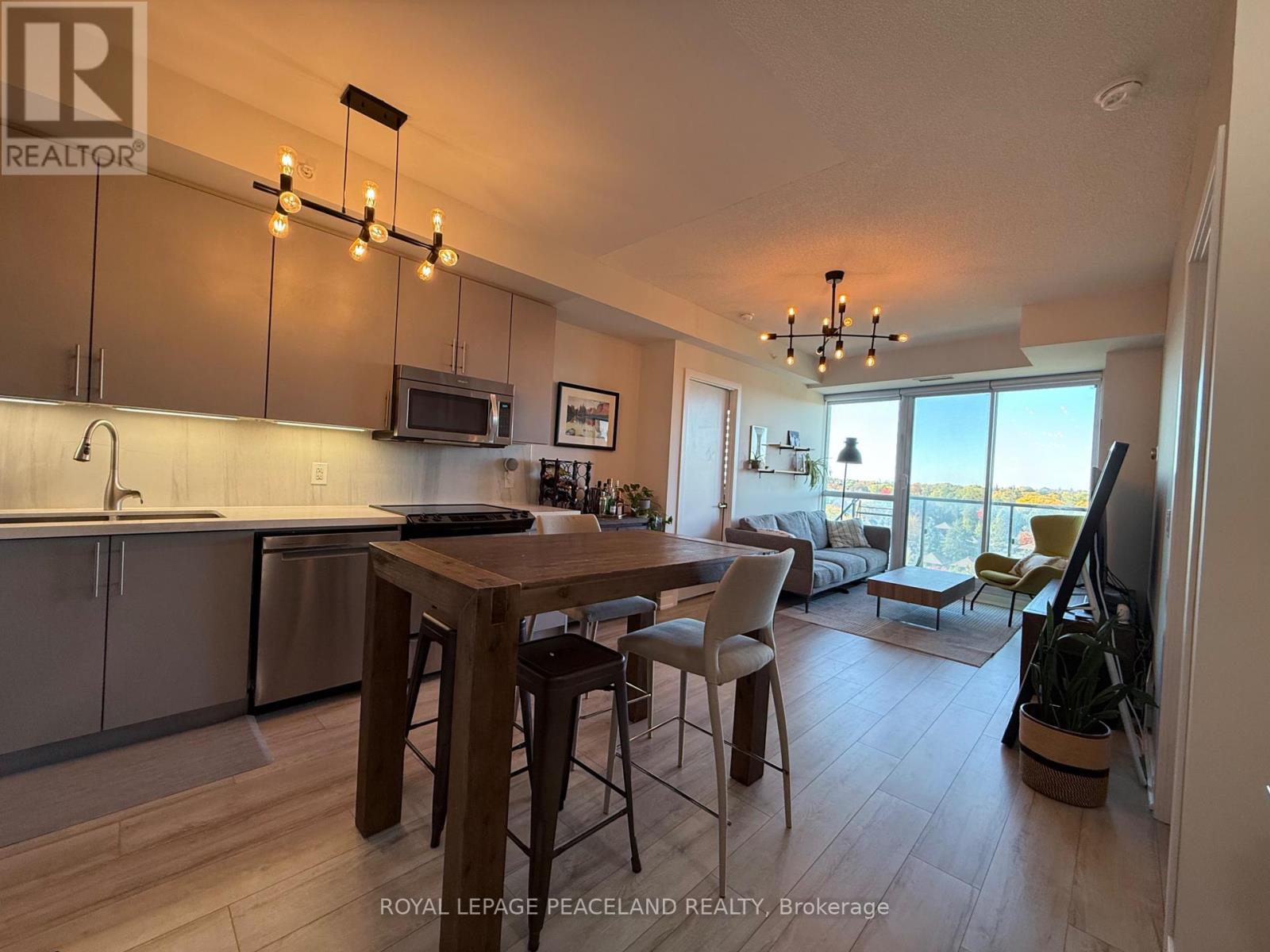 1105 - 60 Berwick Avenue, Toronto, Ontario  M5P 0A3 - Photo 2 - C12531096