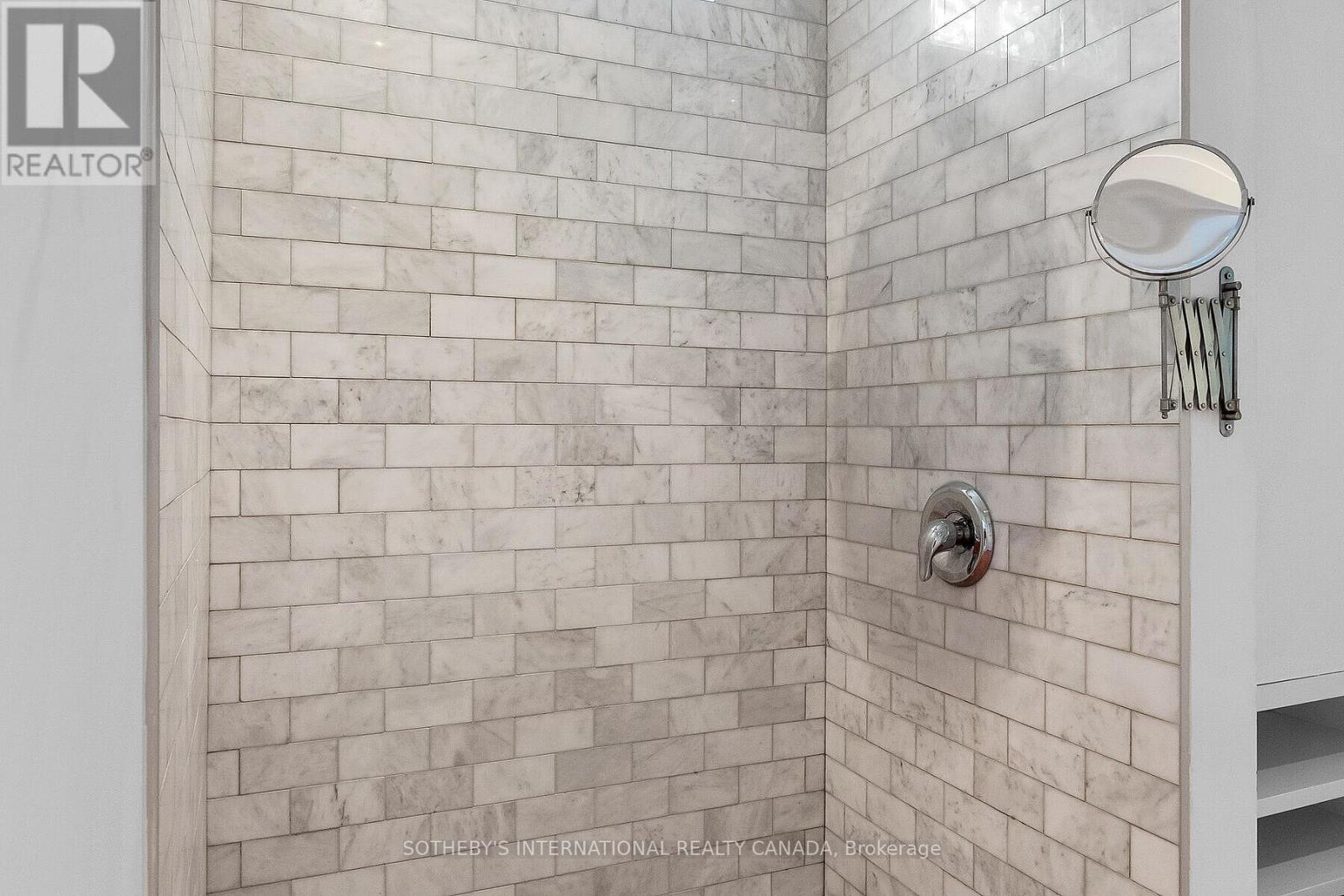 Lane - 301 Euclid Avenue, Toronto, Ontario  M6J 2K1 - Photo 12 - C12531112