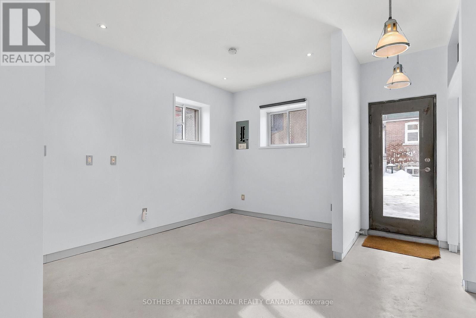 Lane - 301 Euclid Avenue, Toronto, Ontario  M6J 2K1 - Photo 3 - C12531112