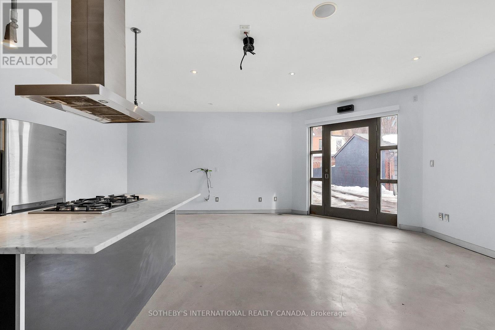 Lane - 301 Euclid Avenue, Toronto, Ontario  M6J 2K1 - Photo 5 - C12531112