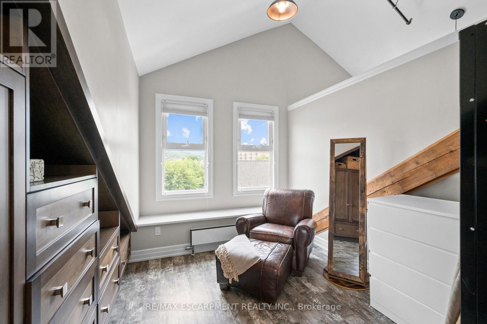 201 - 25 Concession Street, Cambridge, Ontario  N1R 2G6 - Photo 25 - X12476253