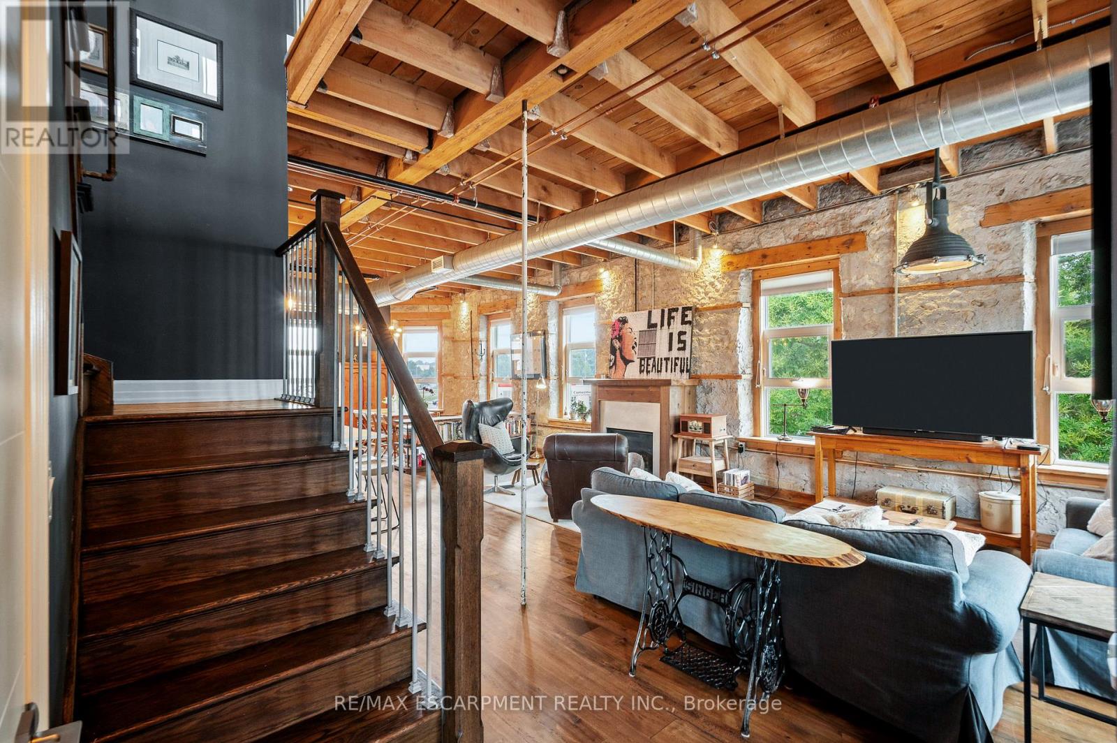 201 - 25 Concession Street, Cambridge, Ontario  N1R 2G6 - Photo 3 - X12476253