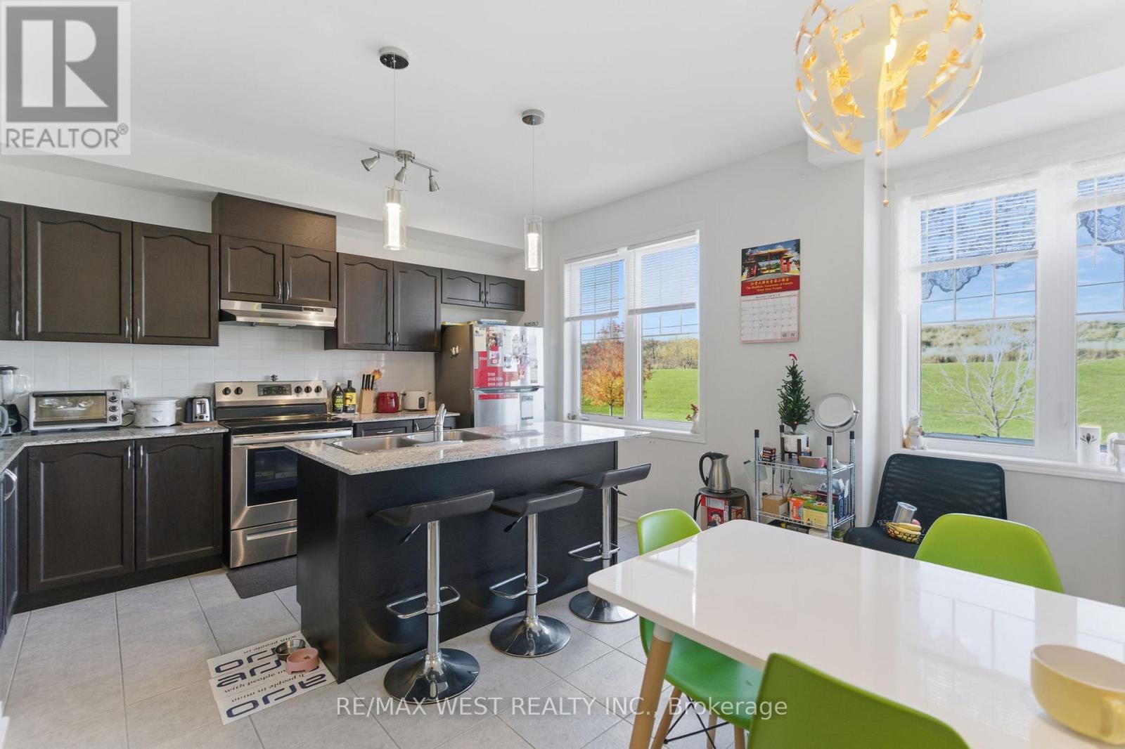 846 Atwater Path, Oshawa, Ontario  L1J 0E8 - Photo 9 - E12531028