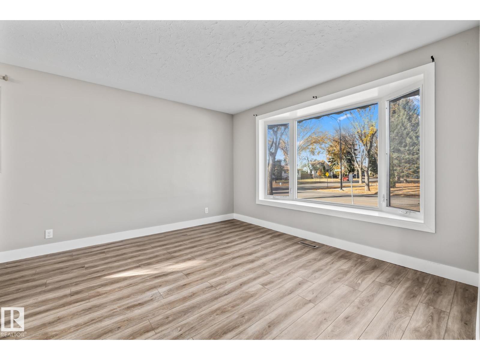 13311 Dovercourt Av Nw, Edmonton, Alberta  T5L 4E3 - Photo 4 - E4464995