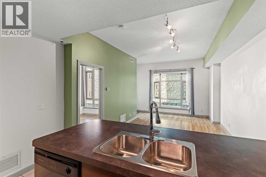 202, 210 15 Avenue Se, Calgary, Alberta  T2G 0B5 - Photo 5 - A2267764