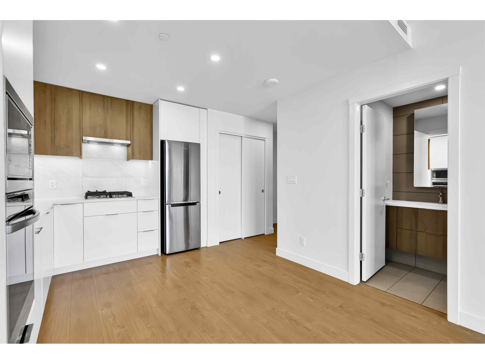 1410 13359 Old Yale Road, Surrey, British Columbia  V3T 0S4 - Photo 6 - R3066333