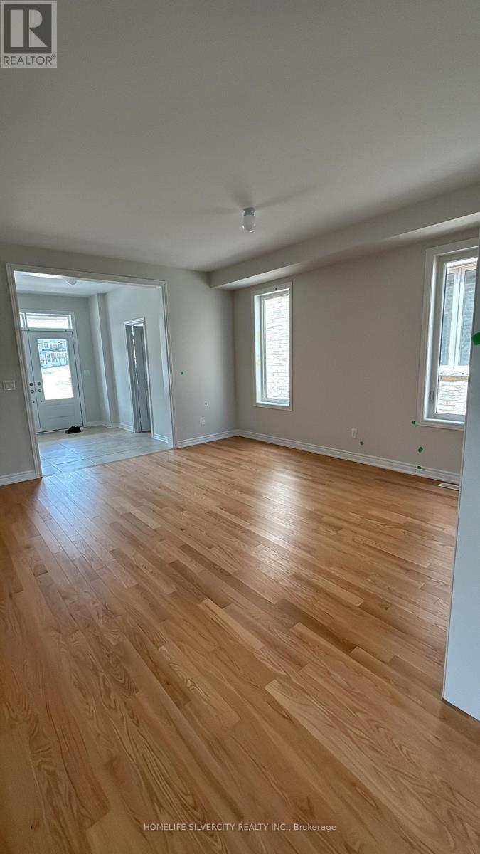 73 Big Canoe Drive, Georgina, Ontario  L0E 1R0 - Photo 4 - N12531094