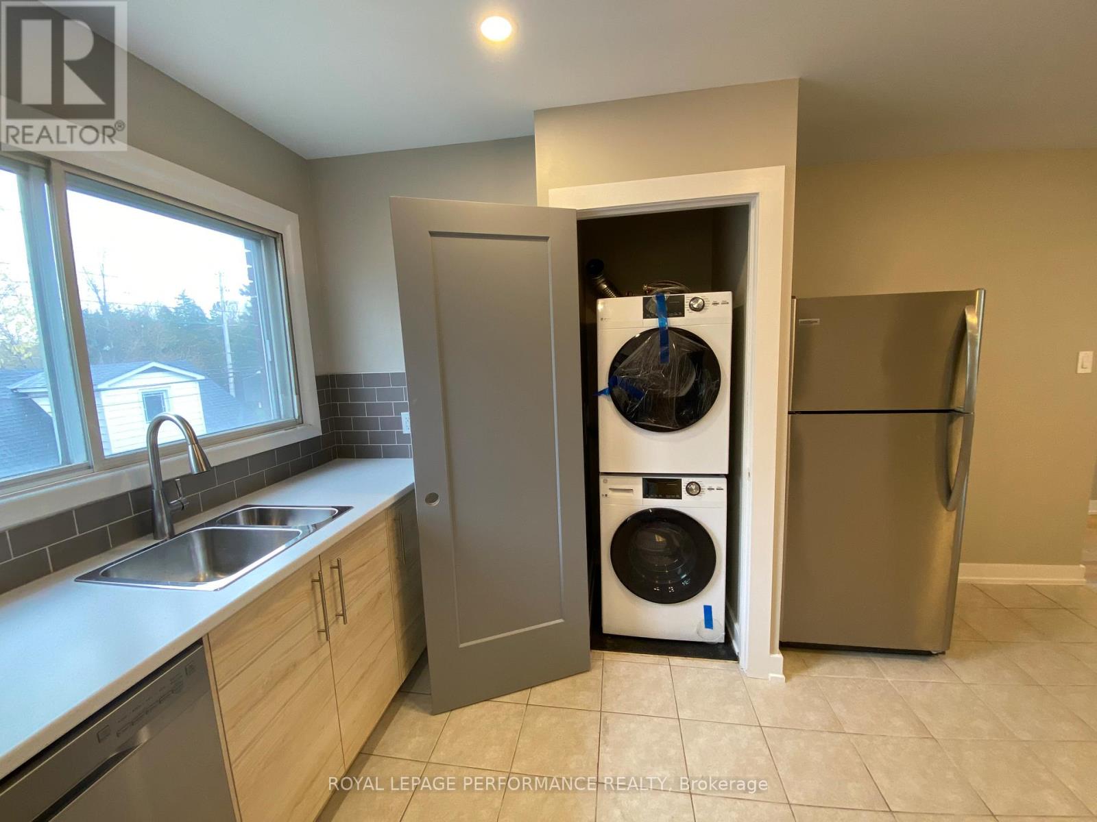 Unit 5 - 695 Morgan Street, Ottawa, Ontario  K1K 3M1 - Photo 10 - X12531134