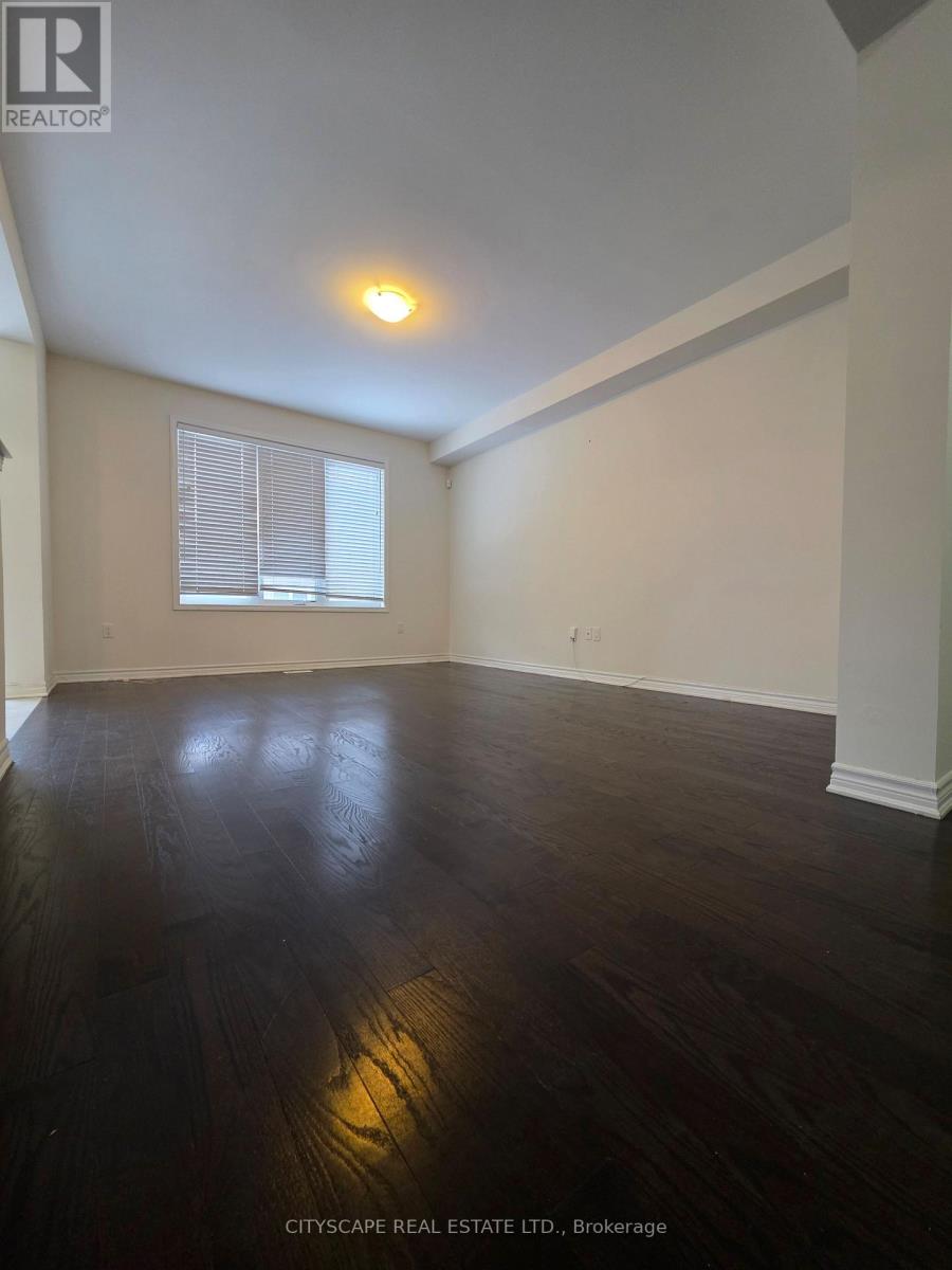 608 Langholm Street, Milton, Ontario  L9T 6Z4 - Photo 4 - W12529710