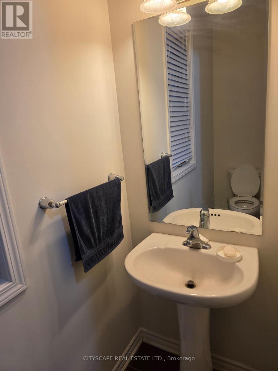 608 Langholm Street, Milton, Ontario  L9T 6Z4 - Photo 29 - W12529710