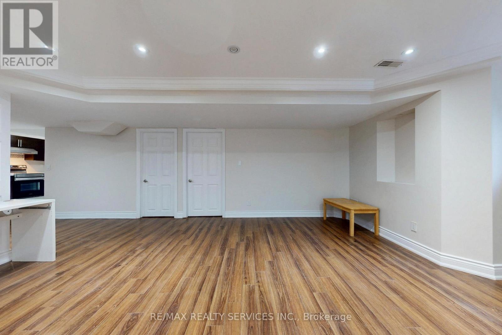 Bsmt - 28 Lavallee Crescent, Brampton, Ontario  L6X 0E4 - Photo 10 - W12531036