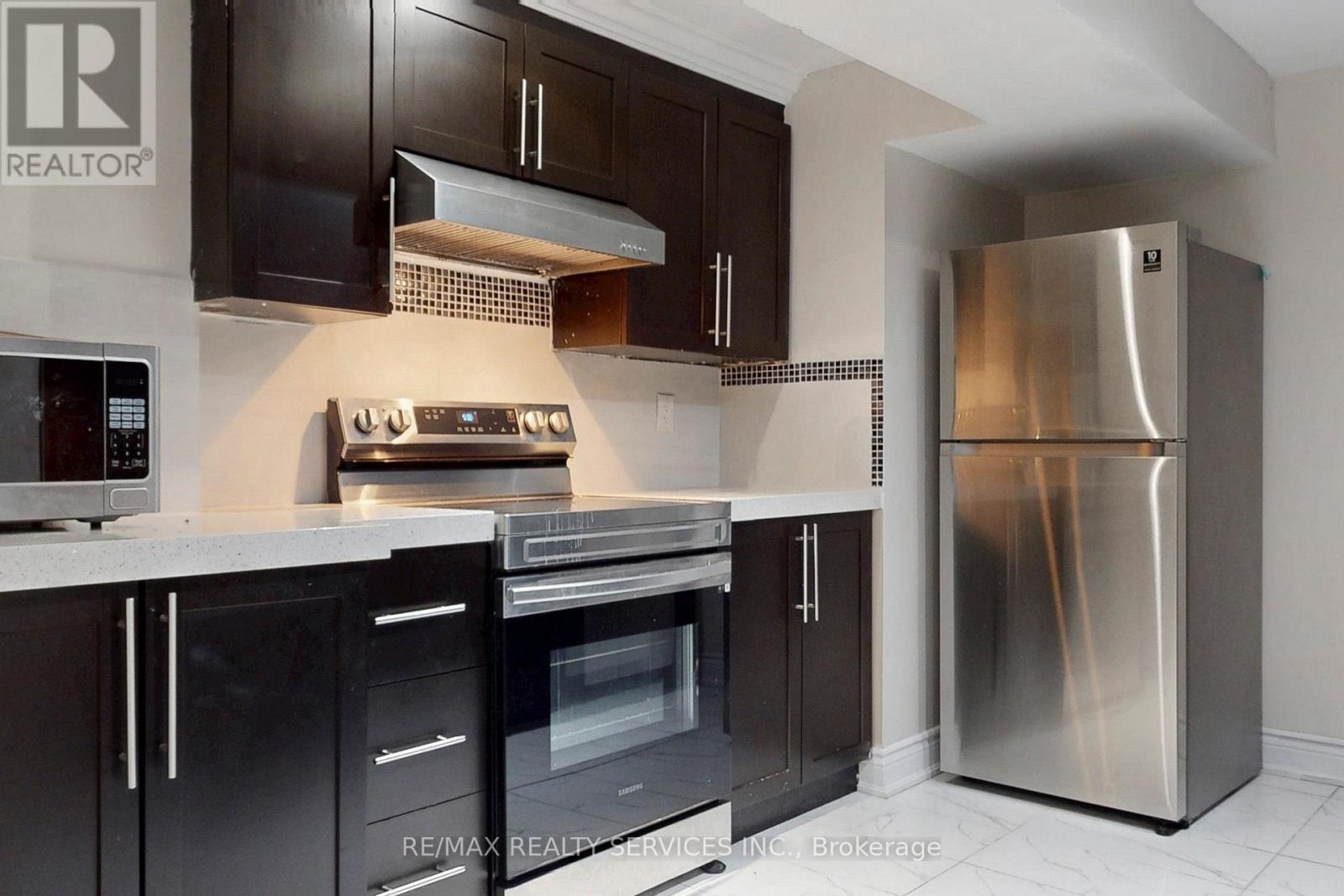 Bsmt - 28 Lavallee Crescent, Brampton, Ontario  L6X 0E4 - Photo 15 - W12531036