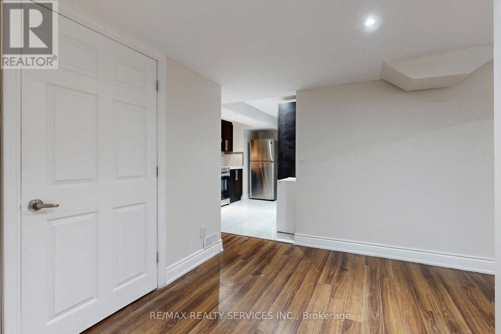 Bsmt - 28 Lavallee Crescent, Brampton, Ontario  L6X 0E4 - Photo 22 - W12531036