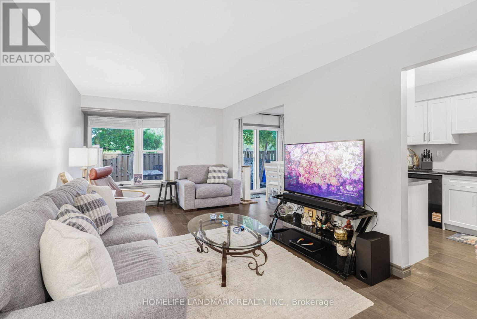 18 - 2185 Fairchild Boulevard, Burlington, Ontario  L7P 3P6 - Photo 4 - W12531040