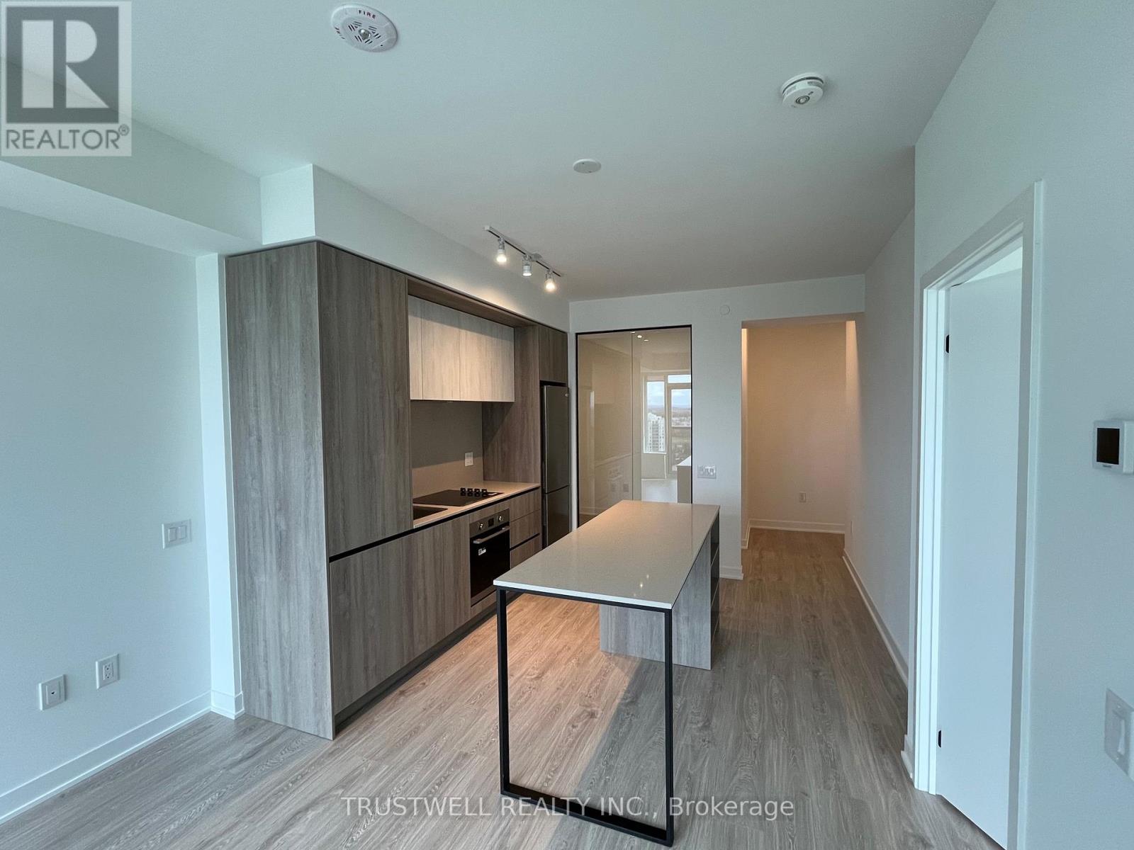 1707 - 2495 Eglinton Avenue W, Mississauga, Ontario  L5M 2V8 - Photo 3 - W12531044