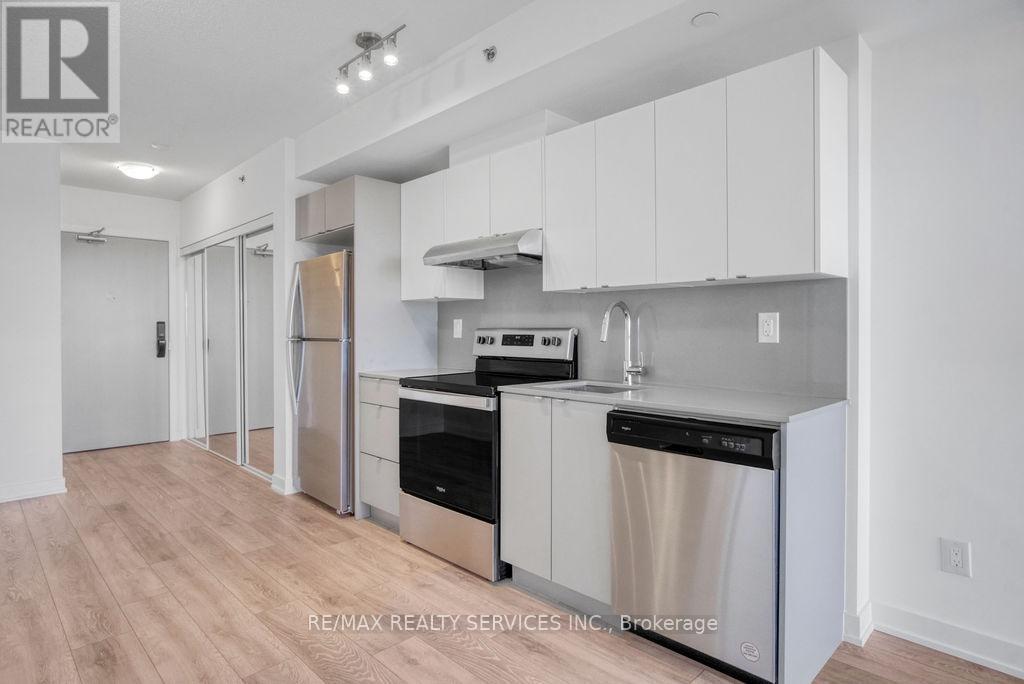 B906 - 3200 Dakota Common, Burlington, Ontario  L7M 2A7 - Photo 11 - W12531072