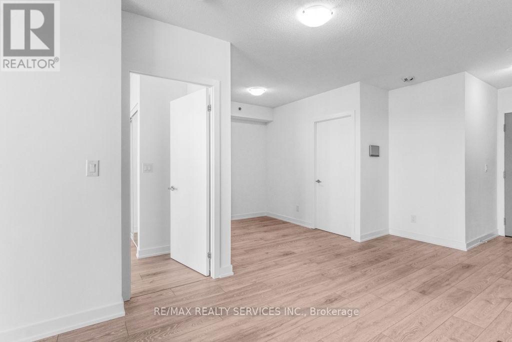 B906 - 3200 Dakota Common, Burlington, Ontario  L7M 2A7 - Photo 15 - W12531072