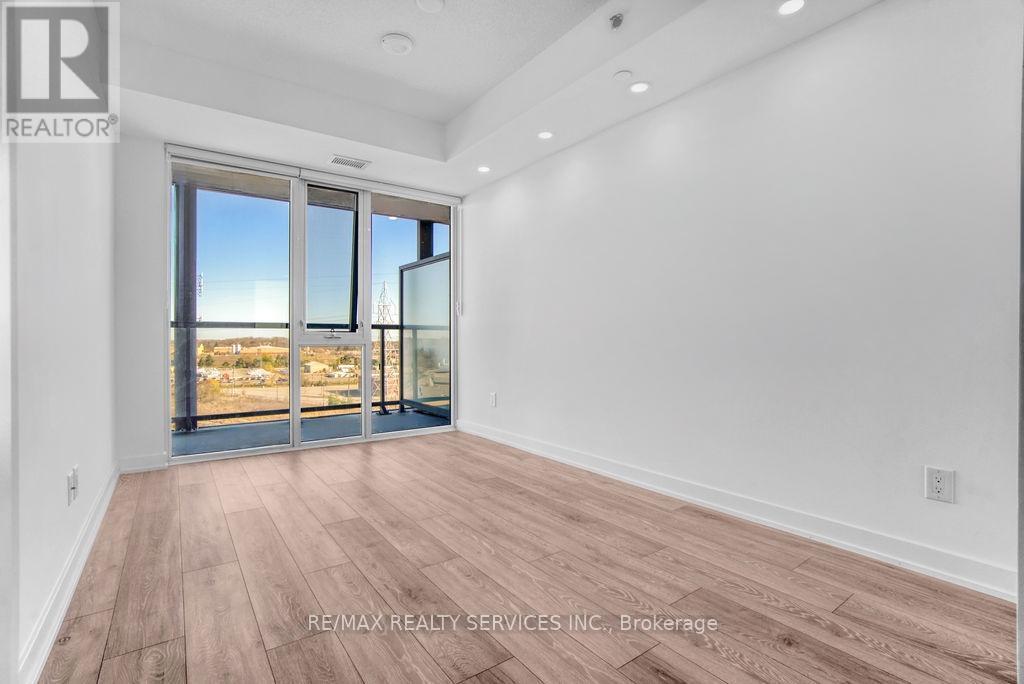 B906 - 3200 Dakota Common, Burlington, Ontario  L7M 2A7 - Photo 18 - W12531072