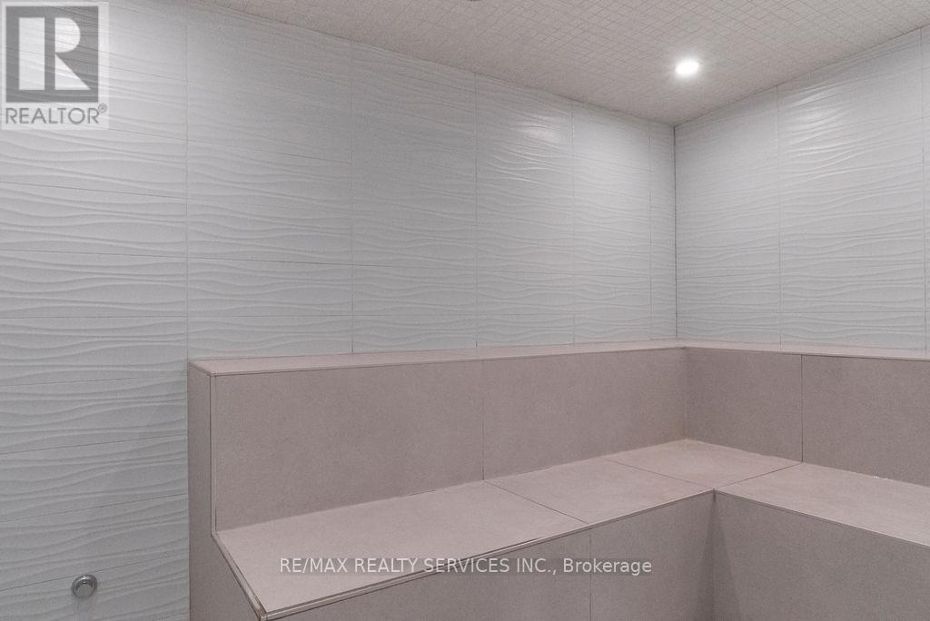 B906 - 3200 Dakota Common, Burlington, Ontario  L7M 2A7 - Photo 31 - W12531072