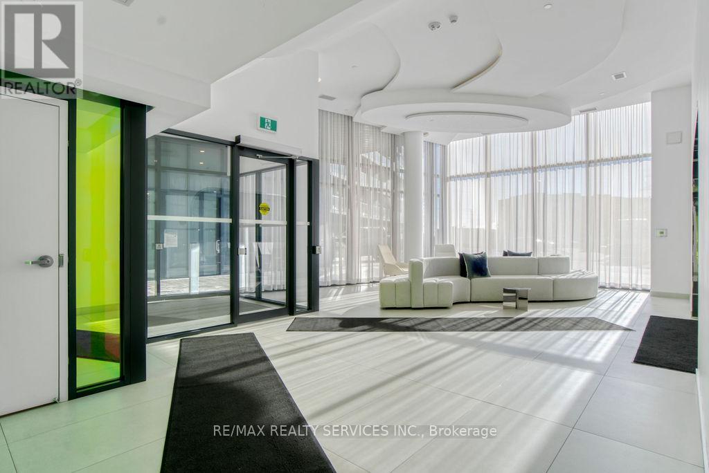 B906 - 3200 Dakota Common, Burlington, Ontario  L7M 2A7 - Photo 35 - W12531072