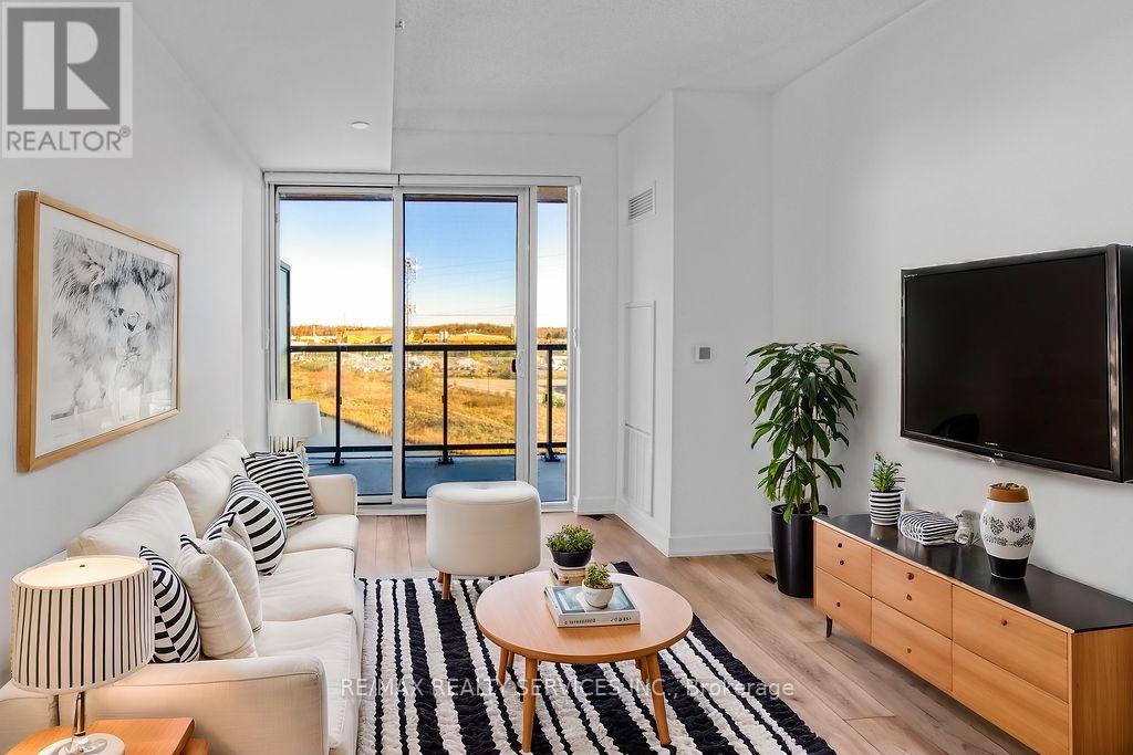 B906 - 3200 Dakota Common, Burlington, Ontario  L7M 2A7 - Photo 4 - W12531072