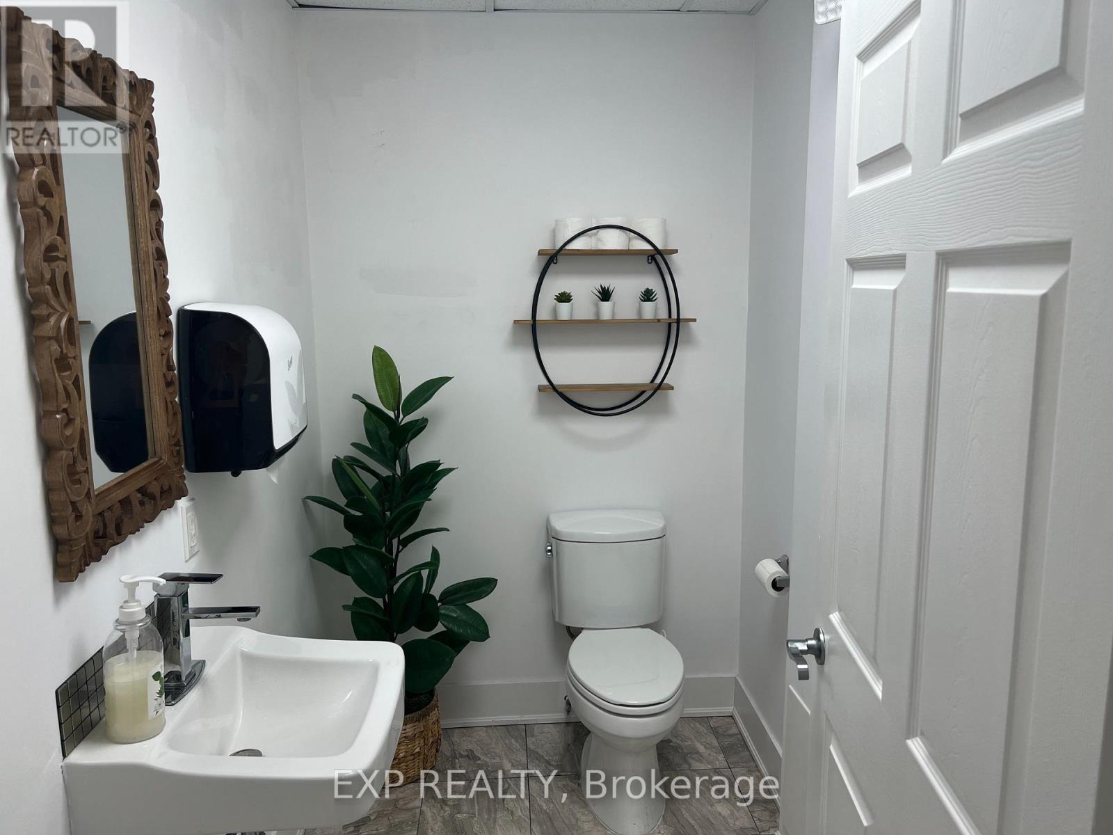 3 - 1185 Queensway Avenue E, Mississauga, Ontario  L4Y 0G7 - Photo 28 - W12531084