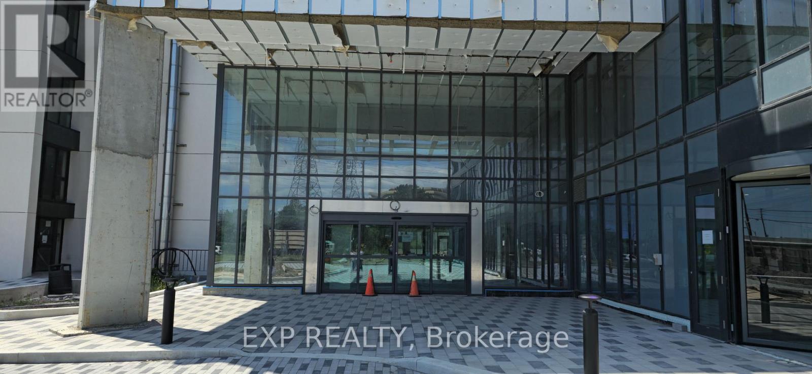 115 - 600 Dixon Road, Toronto, Ontario  M9W 1J1 - Photo 3 - W12531086