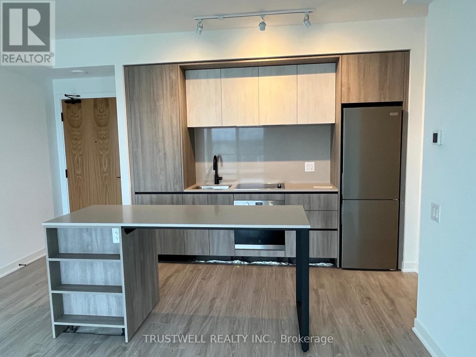 2108 - 2495 Eglinton Avenue W, Mississauga, Ontario  L5M 2V8 - Photo 8 - W12531088