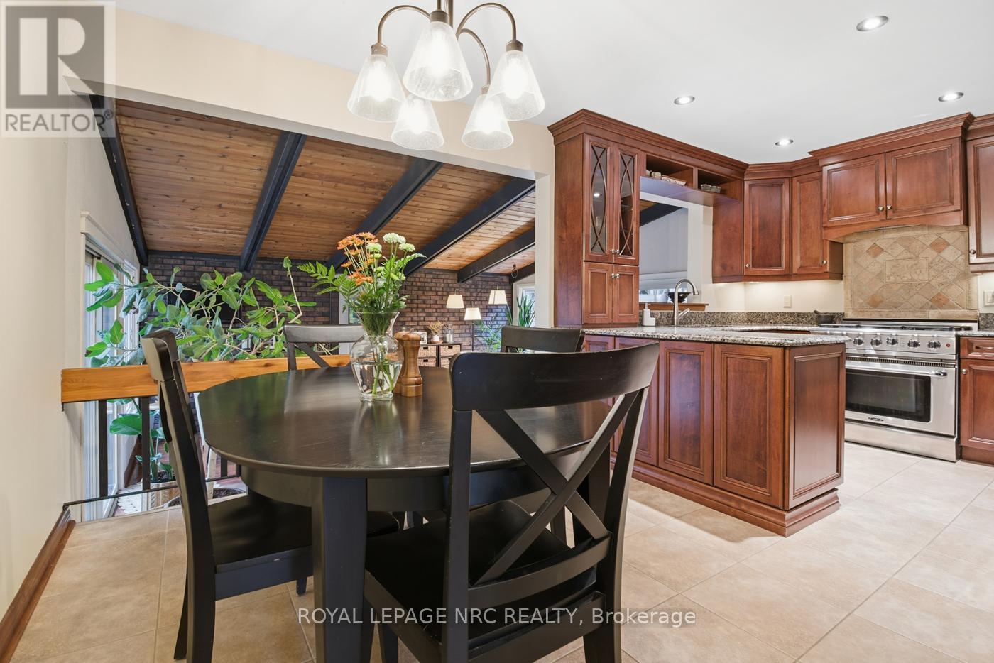 4 Cedar Street, Port Colborne, Ontario  L3K 2T9 - Photo 13 - X12531126