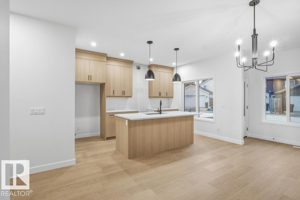 264 Paterson Li Sw, Edmonton, Alberta  T6W 5V3 - Photo 4 - E4464632