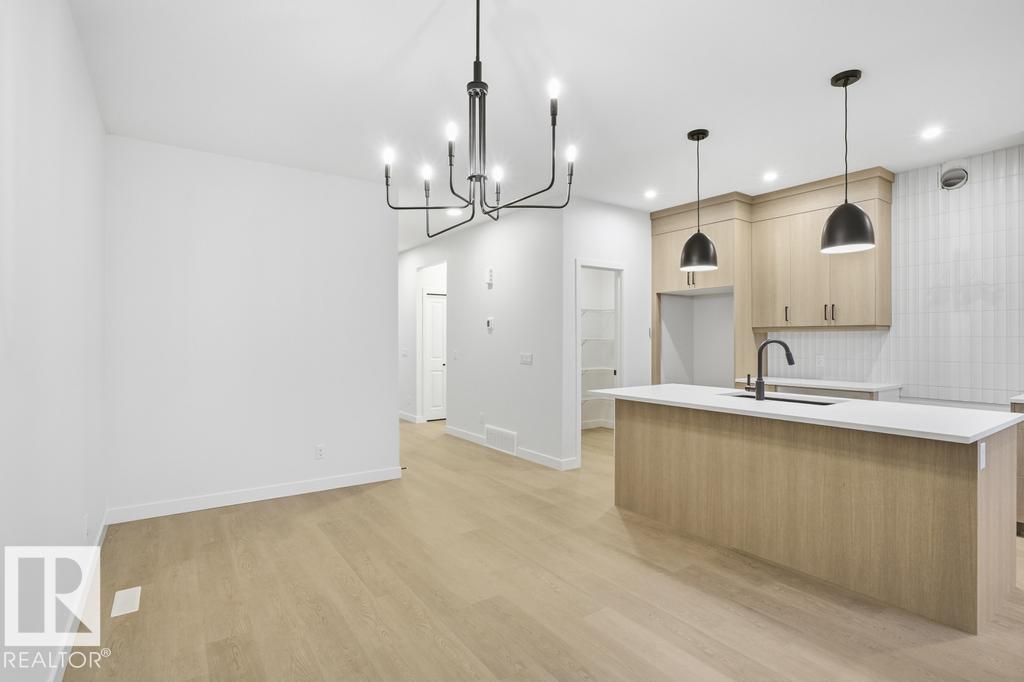 264 Paterson Li Sw, Edmonton, Alberta  T6W 5V3 - Photo 3 - E4464632